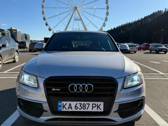 Audi SQ5 - фото 1