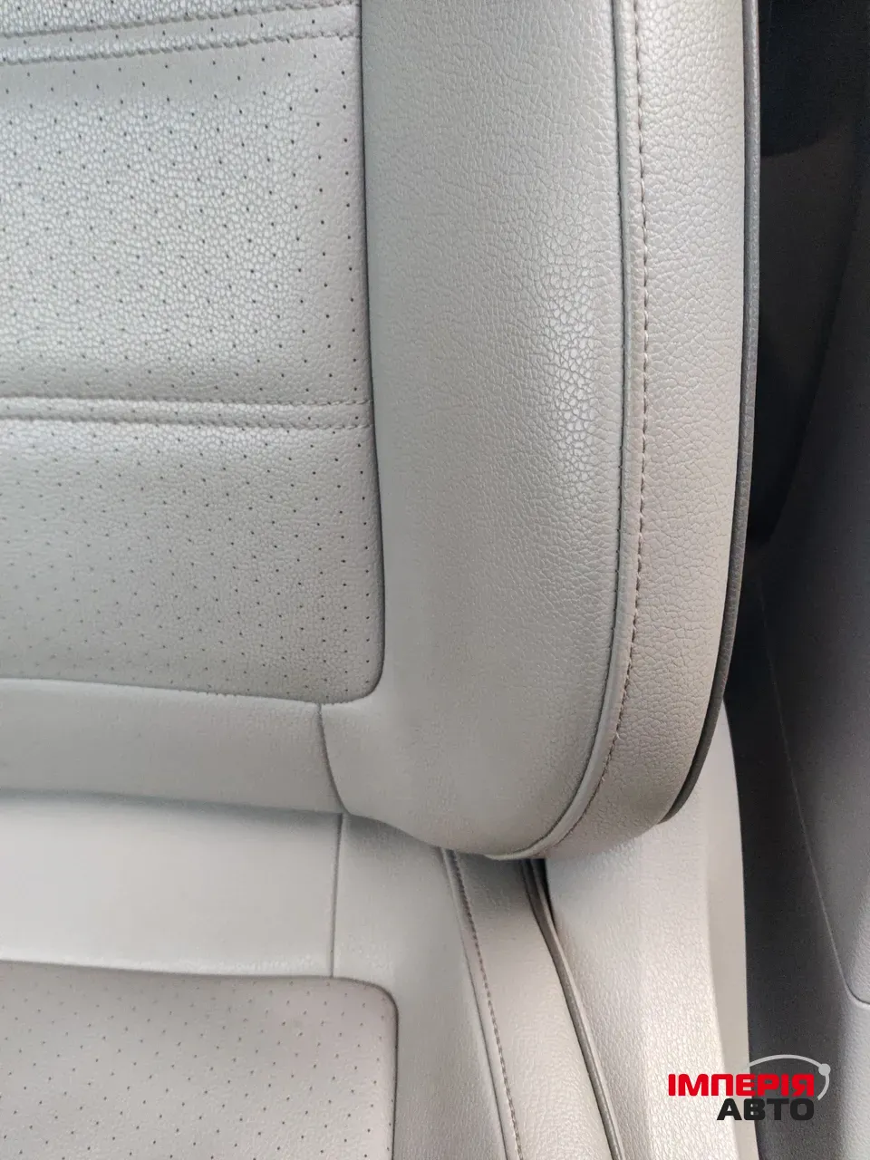 Volkswagen Passat (North America and China) - фото 28