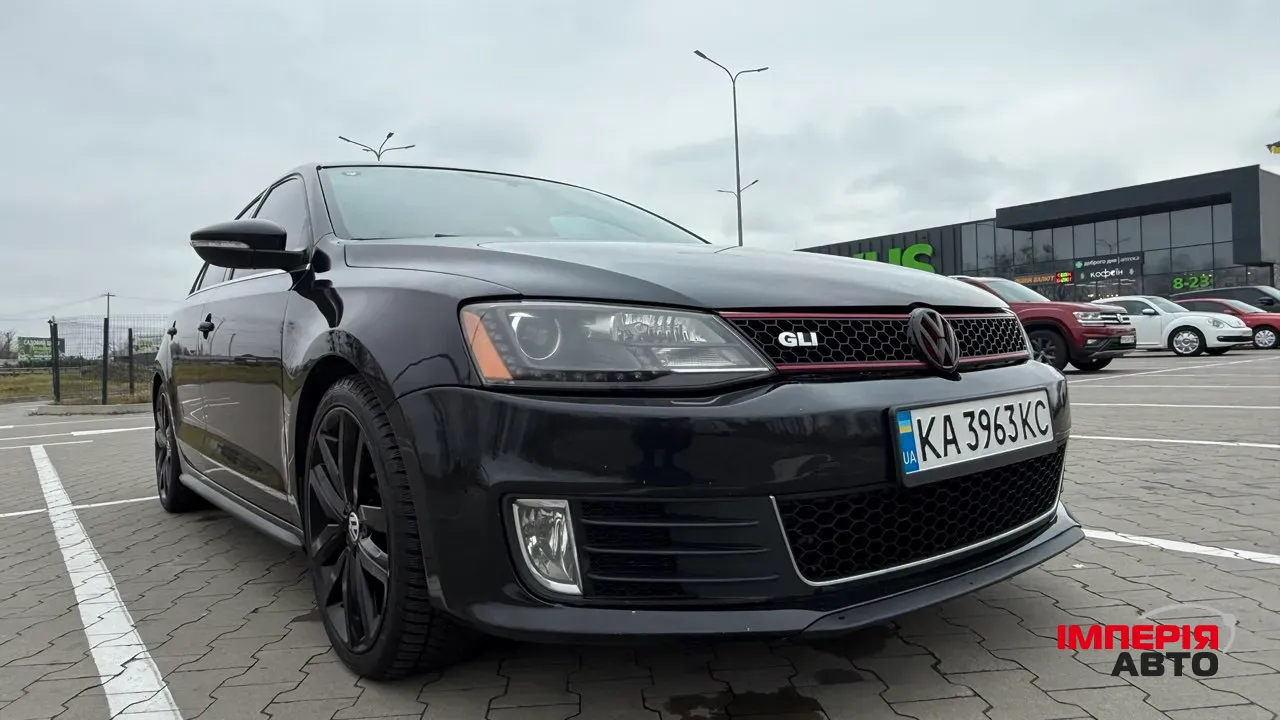 Volkswagen Jetta - фото 4