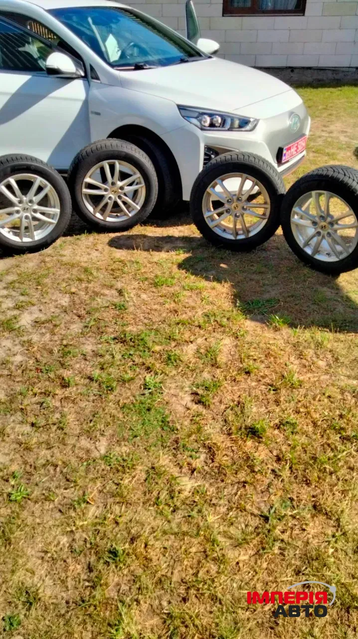 Hyundai IONIQ - фото 3