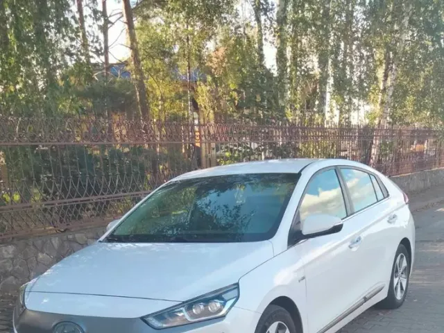 Hyundai IONIQ - фото 4