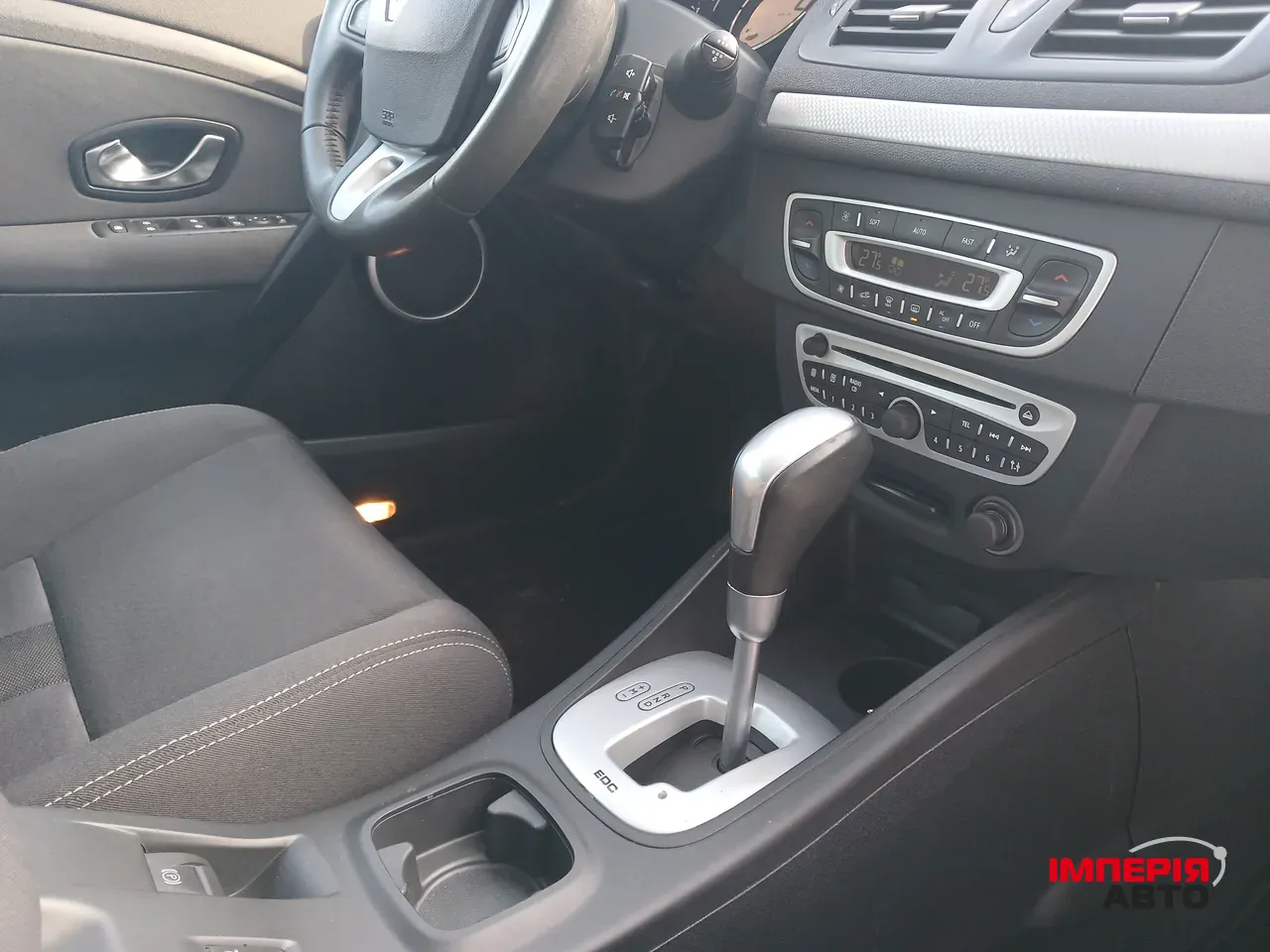 Renault Megane - фото 9