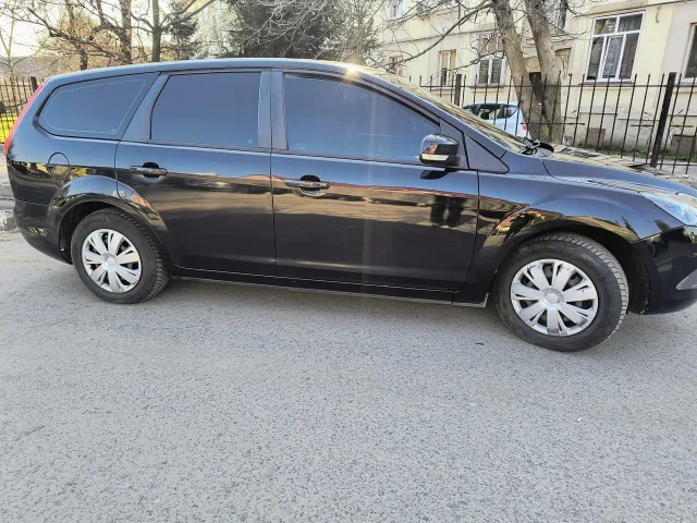 Ford Focus - фото 3