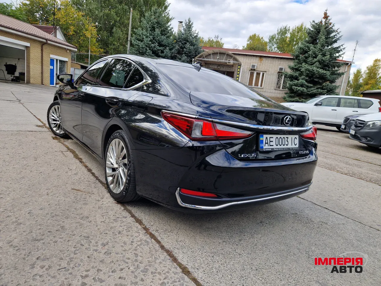 Lexus ES - фото 6