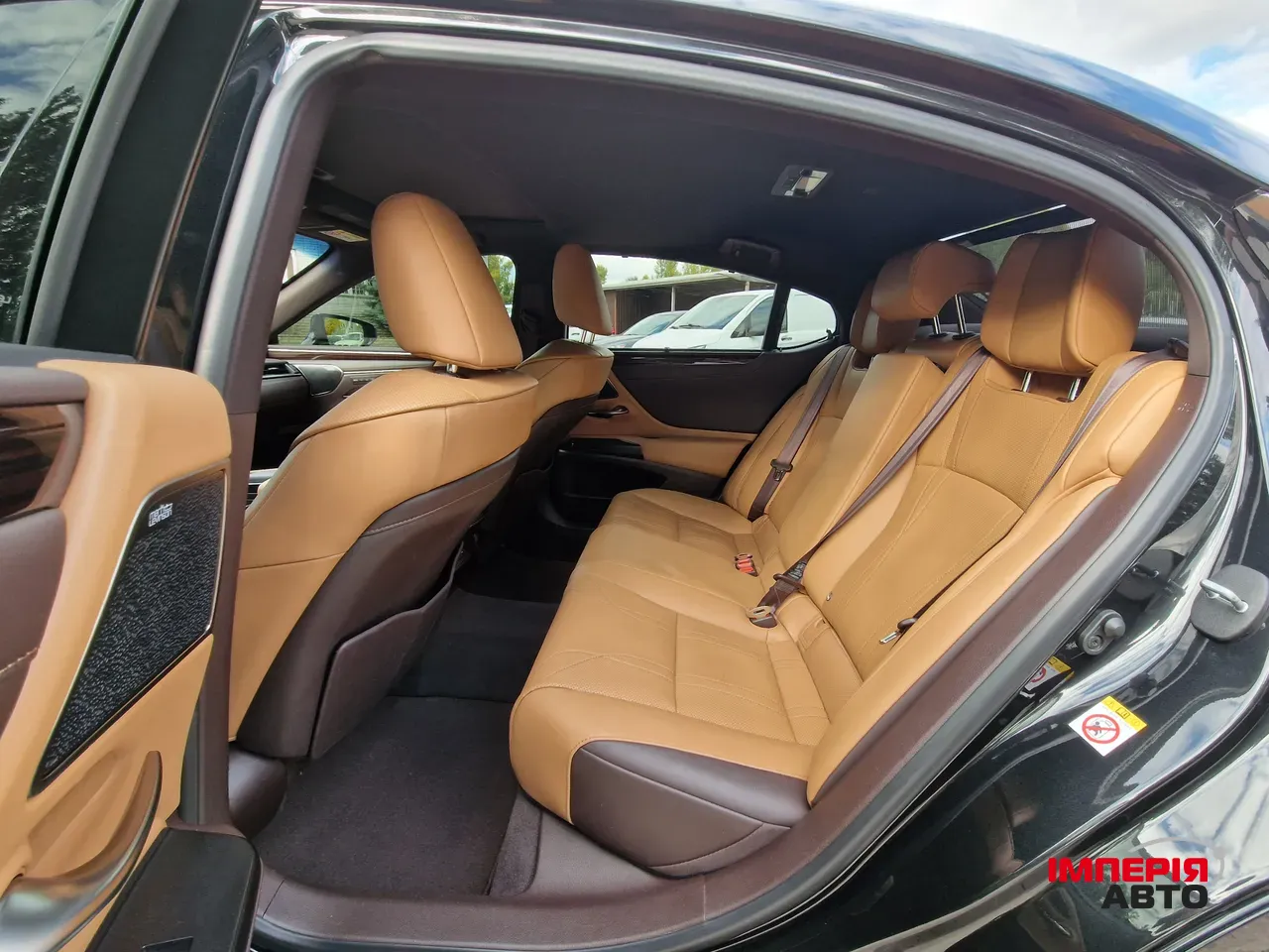 Lexus ES - фото 31