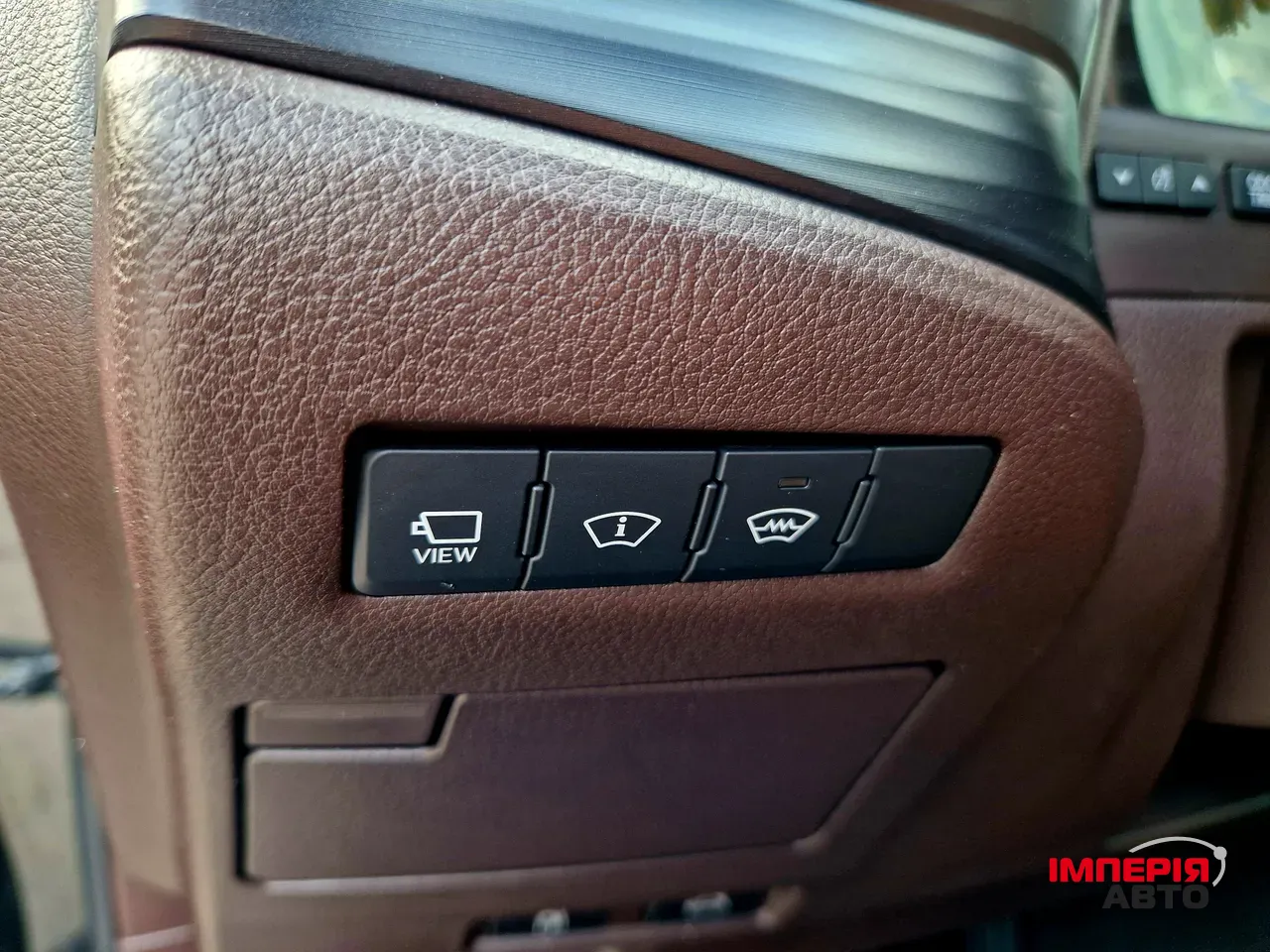 Lexus ES - фото 21