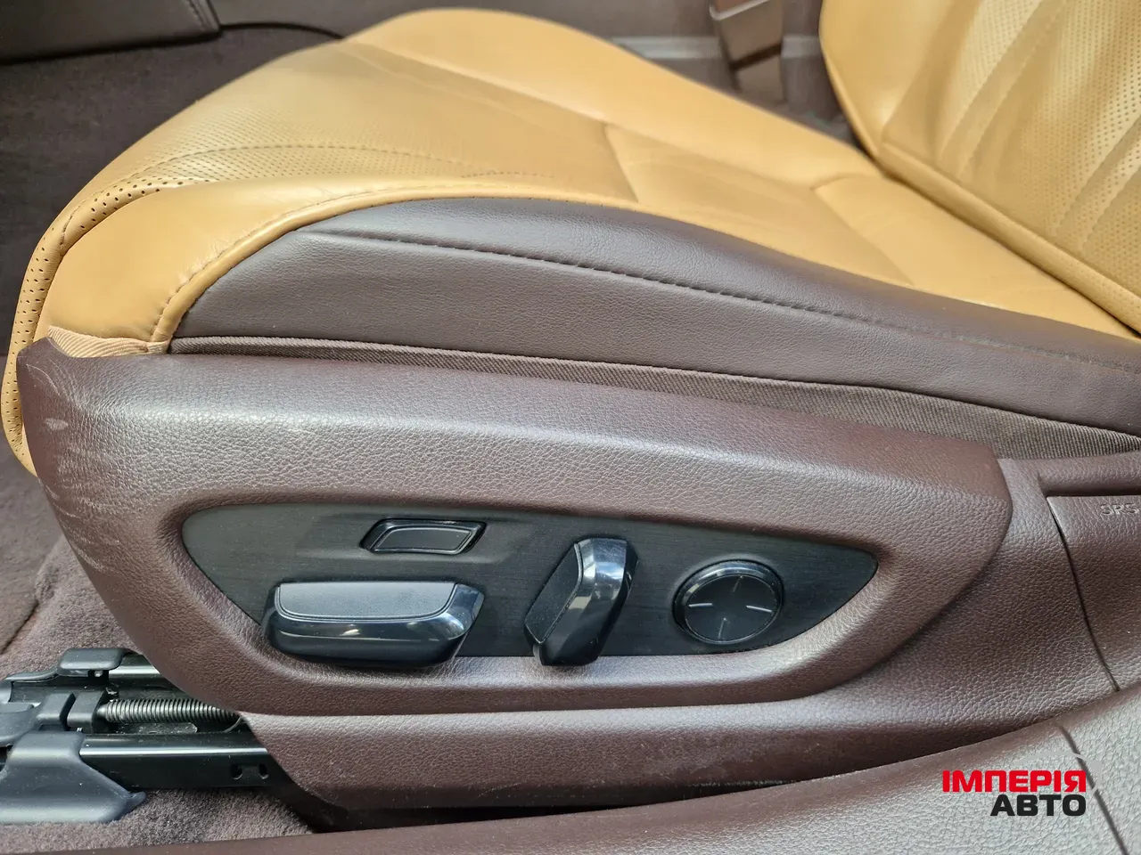 Lexus ES - фото 18