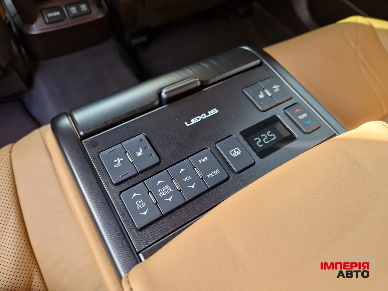 Lexus ES - фото 37