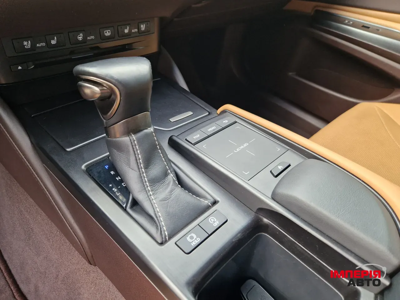 Lexus ES - фото 26