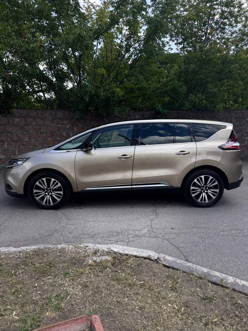 Renault Espace - фото 2