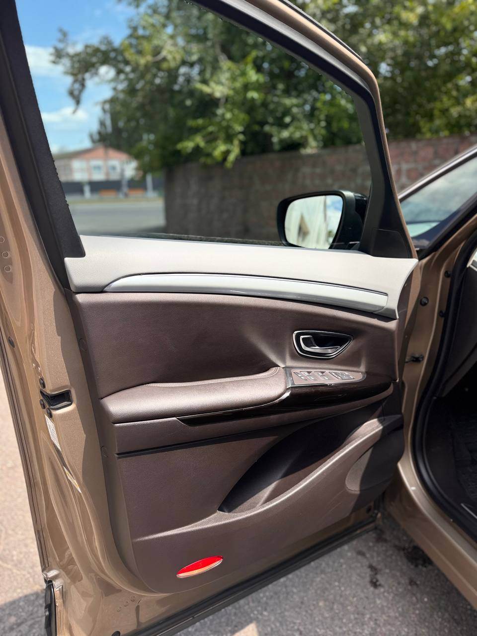 Renault Espace - фото 16