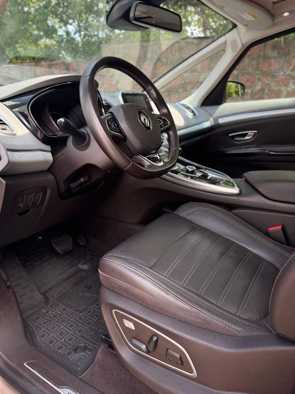 Renault Espace - фото 4