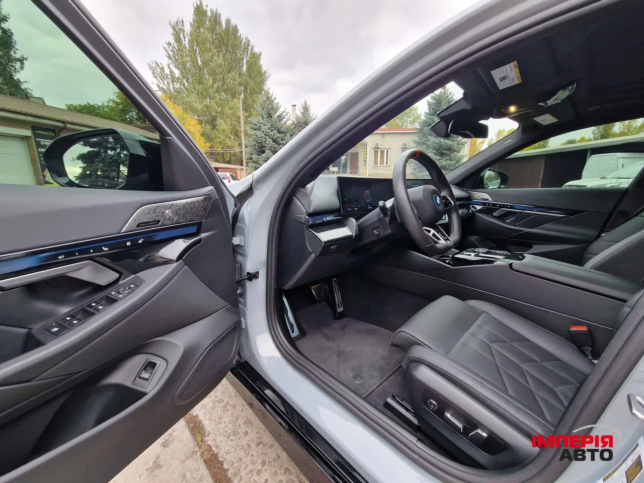 BMW i5 - фото 16