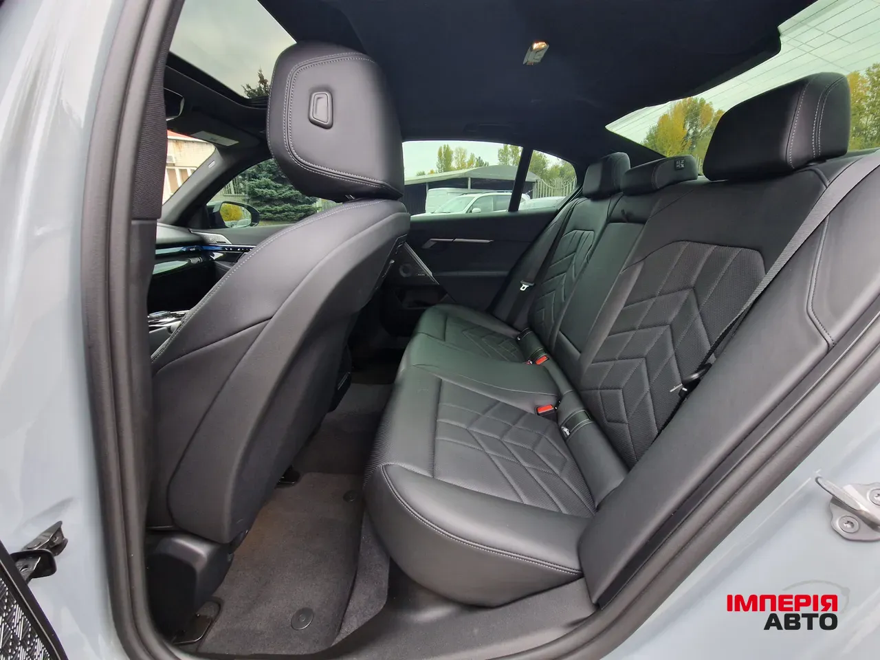 BMW i5 - фото 33