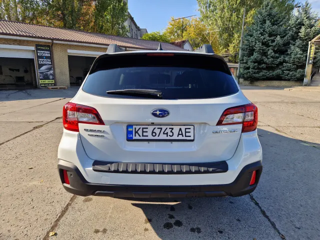 Subaru Outback - фото 5