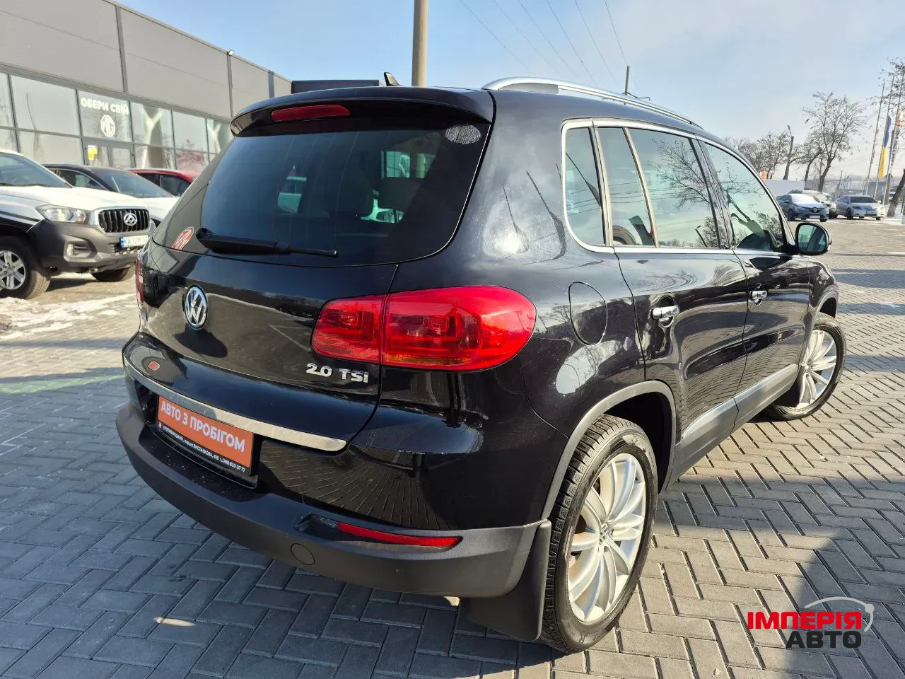 Volkswagen Tiguan - фото 5