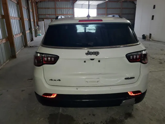 Jeep Compass - фото 5