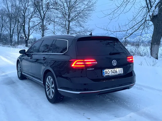 Volkswagen Passat - фото 4