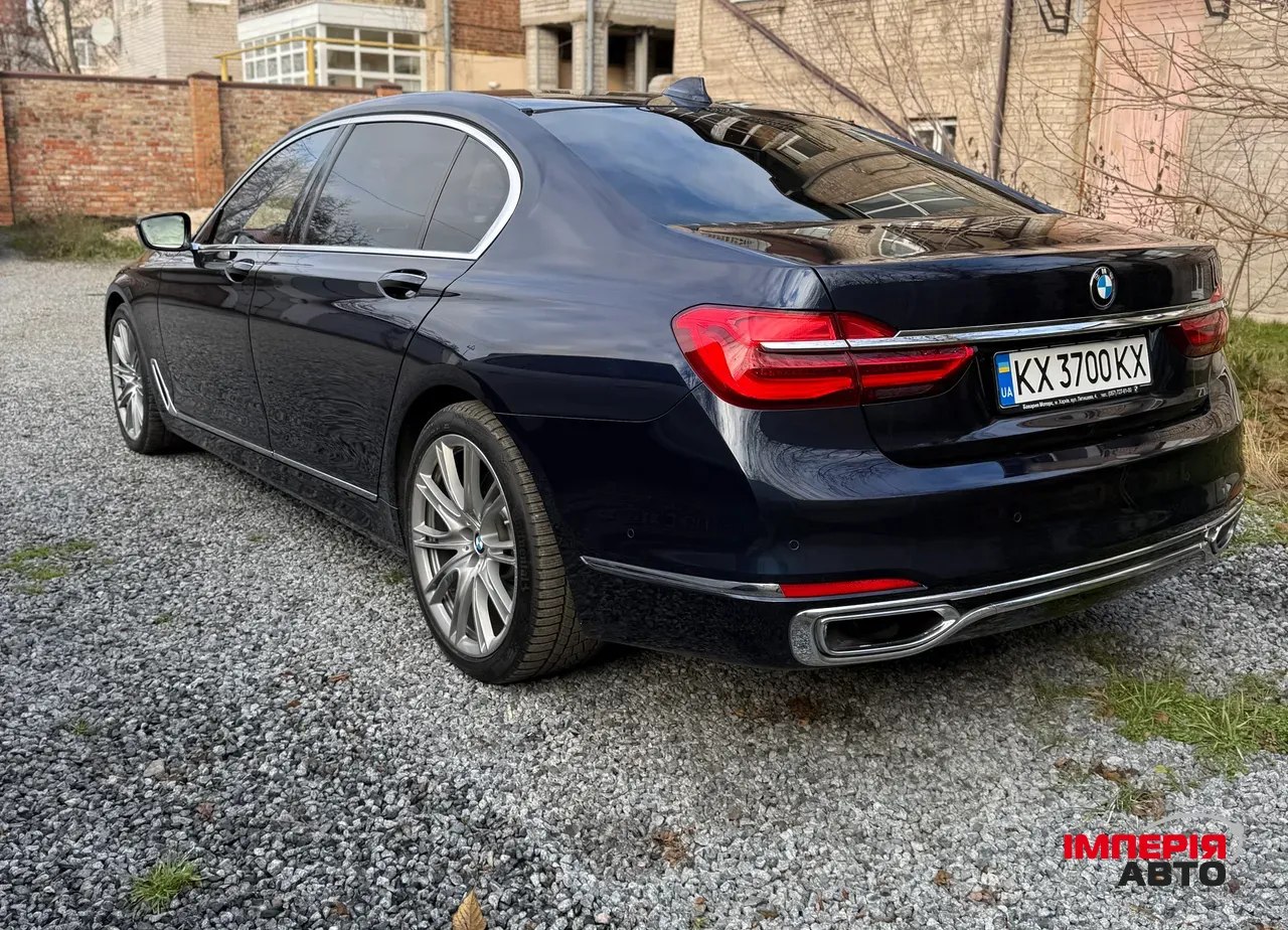 BMW 7 серії - фото 6