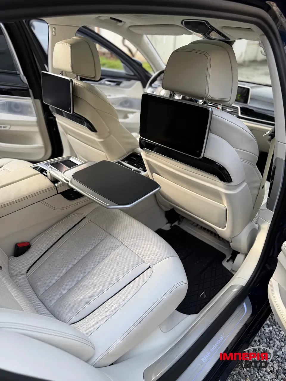 BMW 7 серії - фото 11