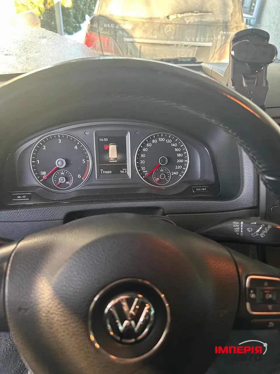 Volkswagen Multivan - фото 8