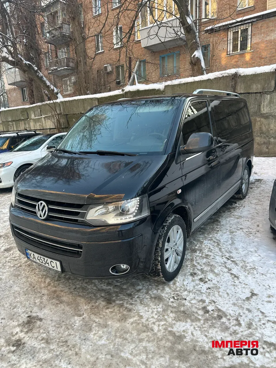 Volkswagen Multivan - фото 1