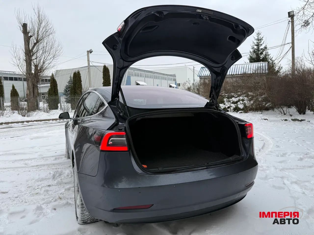 Tesla Model 3 - фото 18