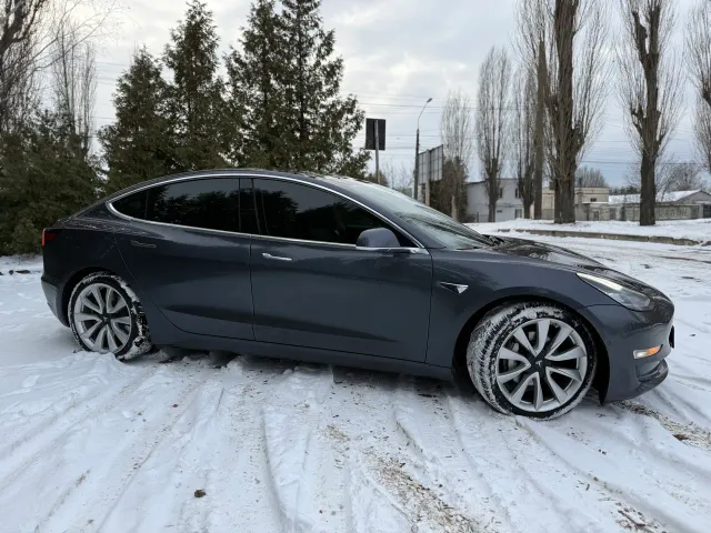 Tesla Model 3 - фото 4
