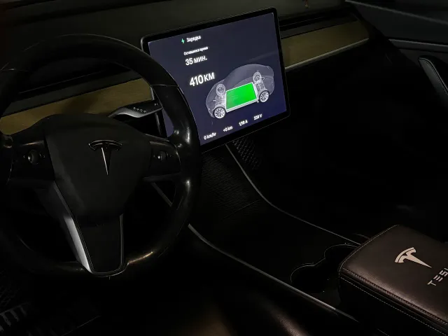 Tesla Model 3 - фото 2