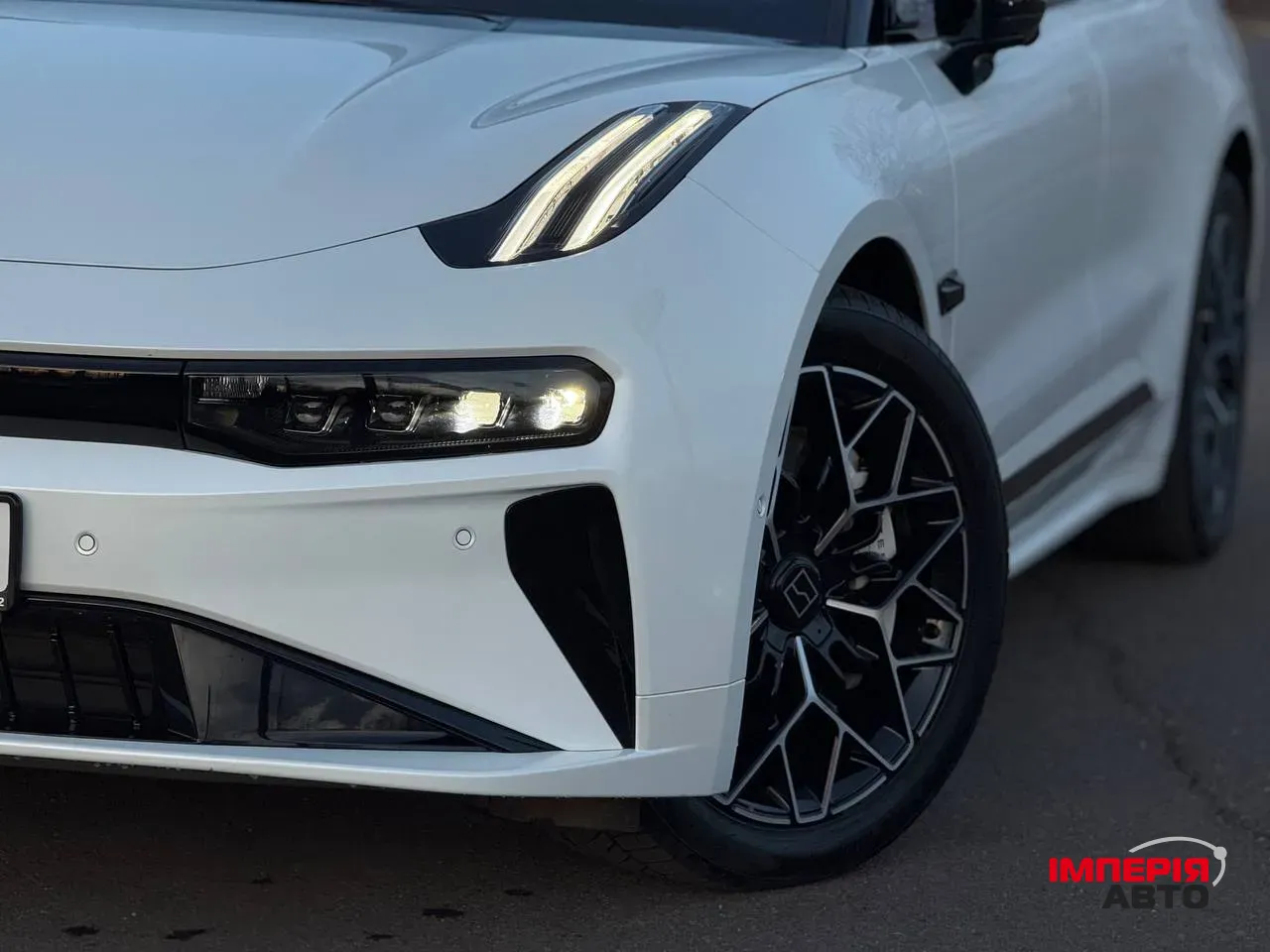 Zeekr 001 - фото 9