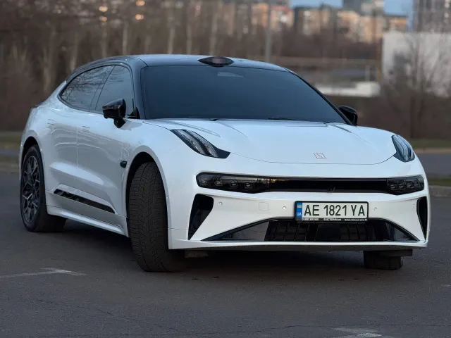 Zeekr 001 - фото 2