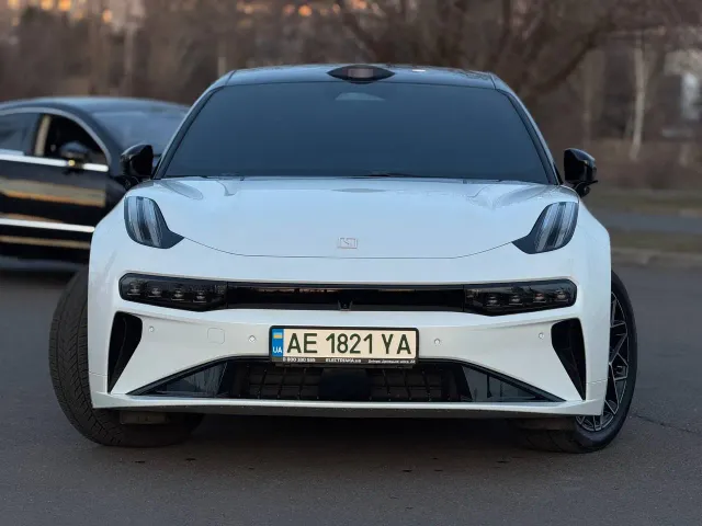 Zeekr 001 - фото 1