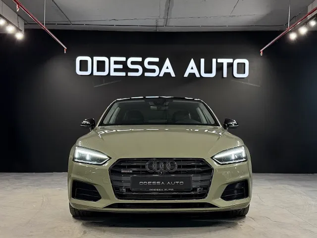Audi A5 - фото 1