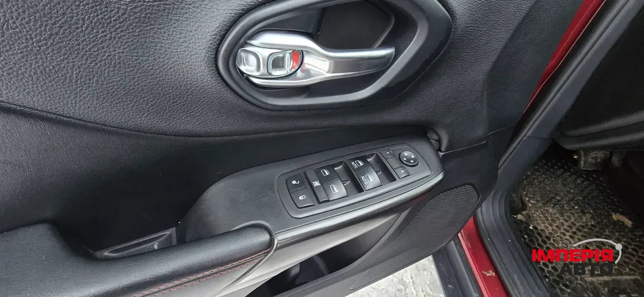 Jeep Cherokee - фото 11