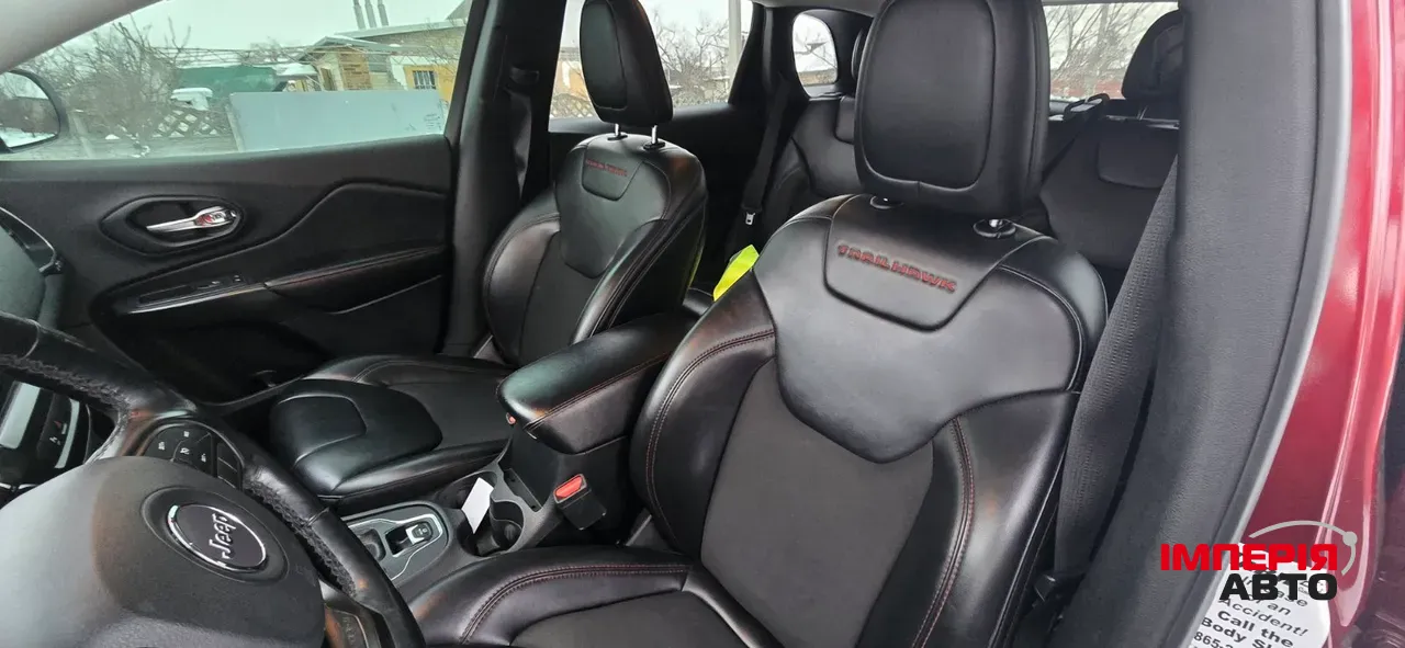 Jeep Cherokee - фото 14