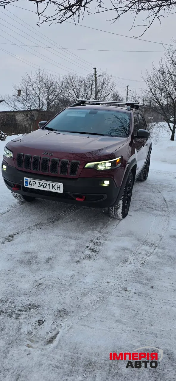 Jeep Cherokee - фото 1