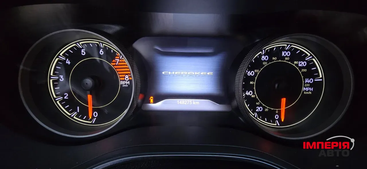 Jeep Cherokee - фото 17