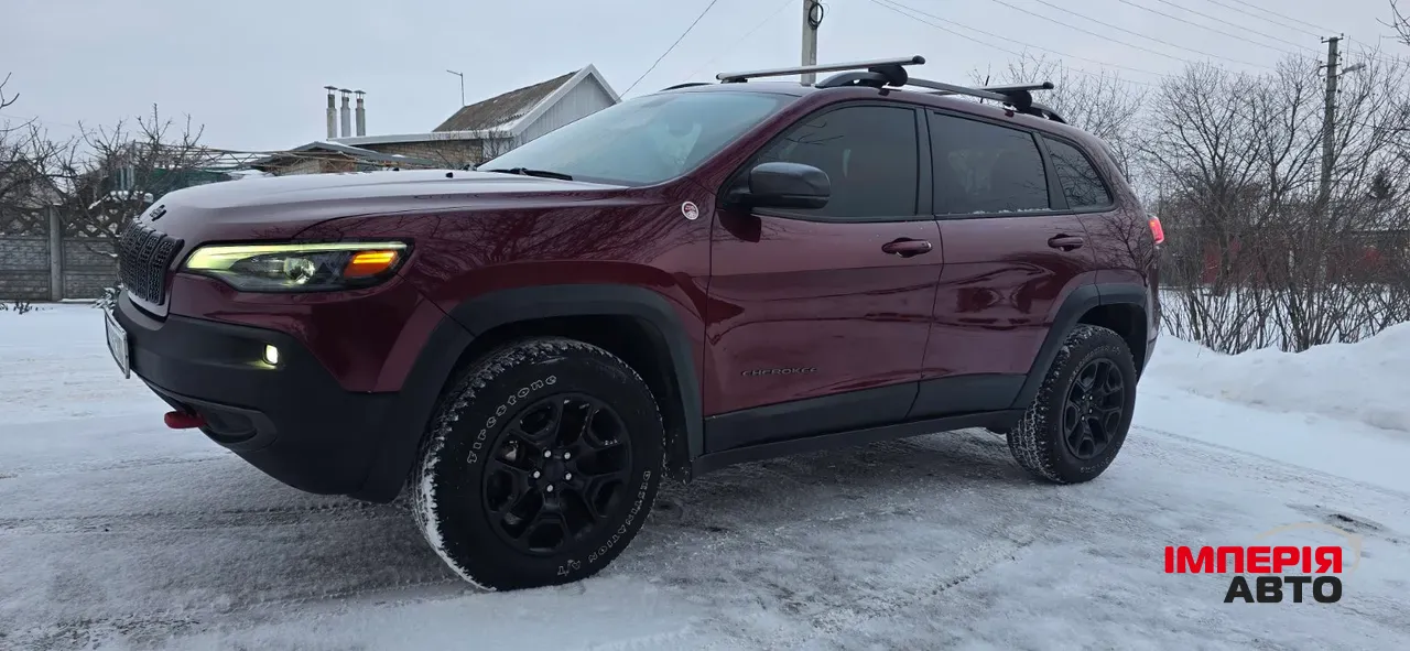 Jeep Cherokee - фото 2