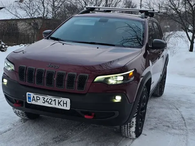 Jeep Cherokee - фото 1