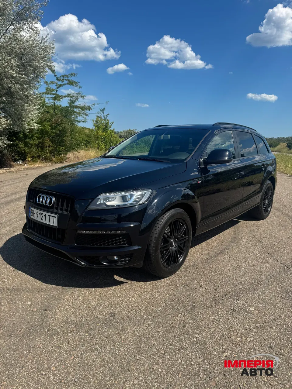Audi Q7 - фото 30