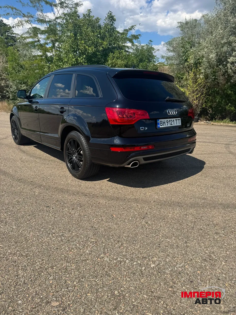 Audi Q7 - фото 17