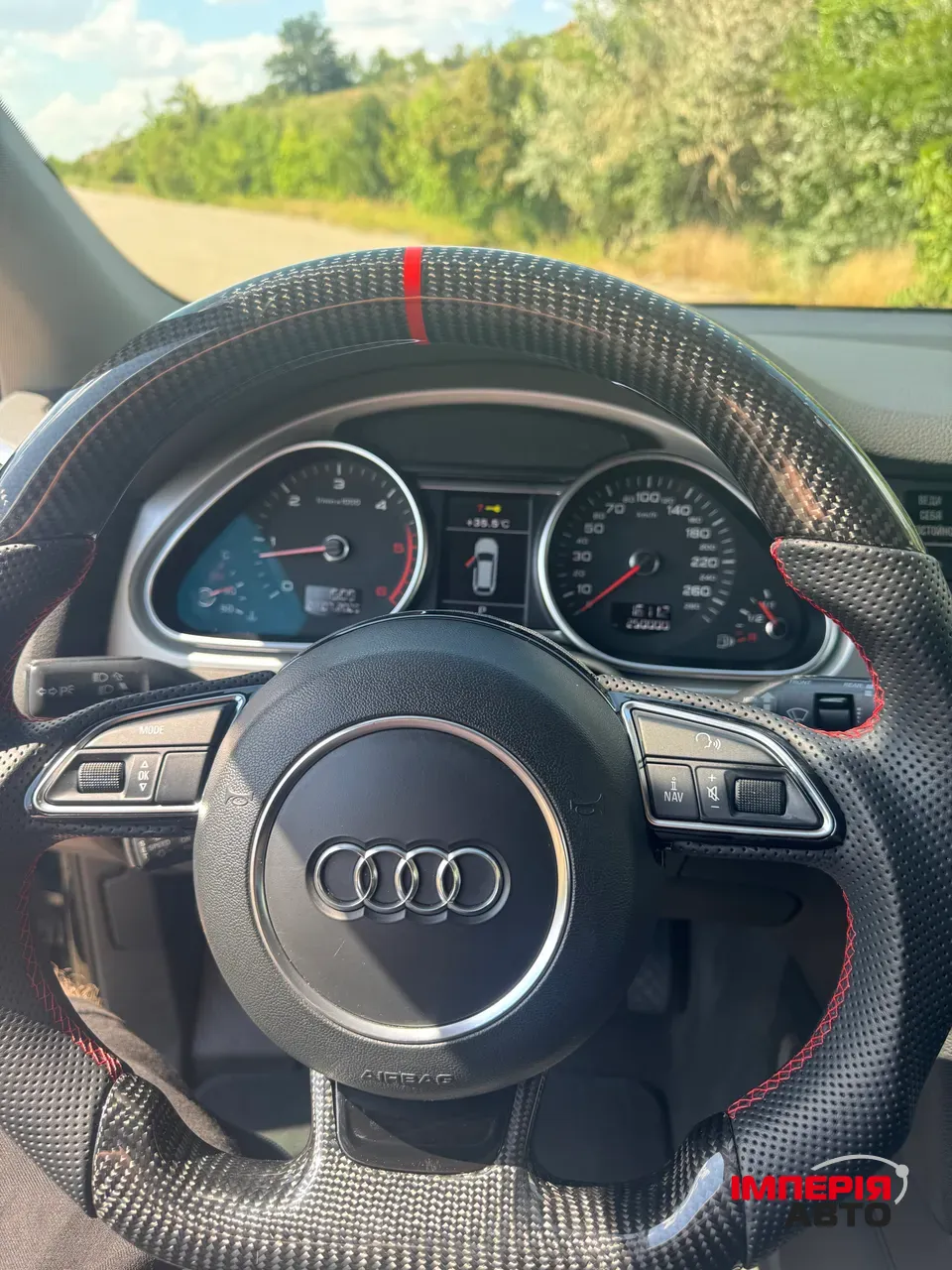 Audi Q7 - фото 15