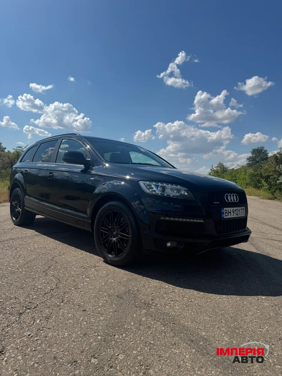 Audi Q7 - фото 24