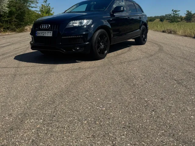 Audi Q7 - фото 2