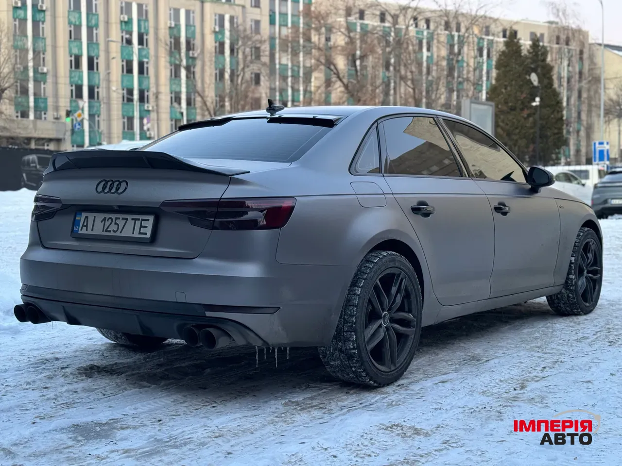 Audi A4 - фото 5