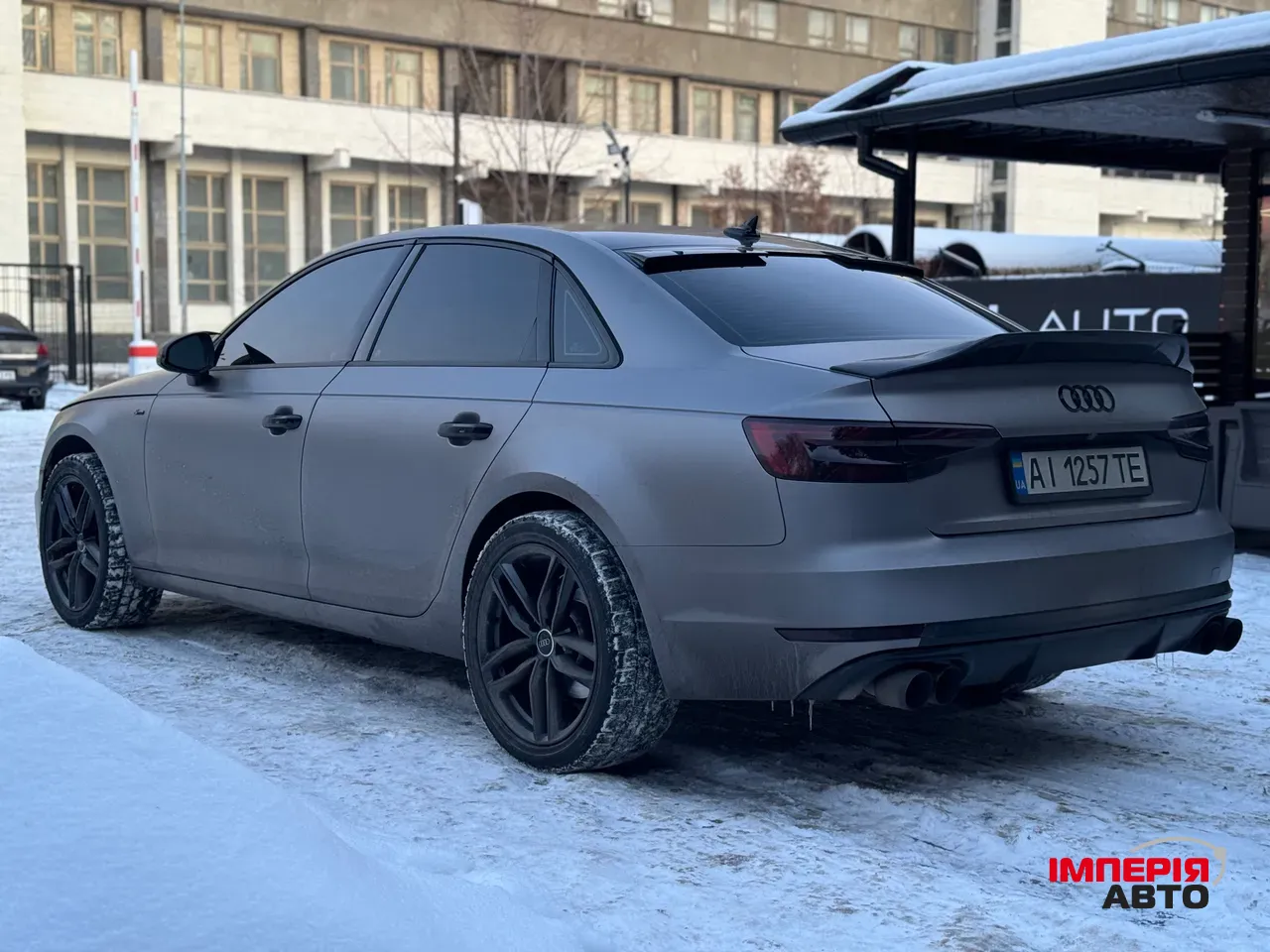 Audi A4 - фото 4