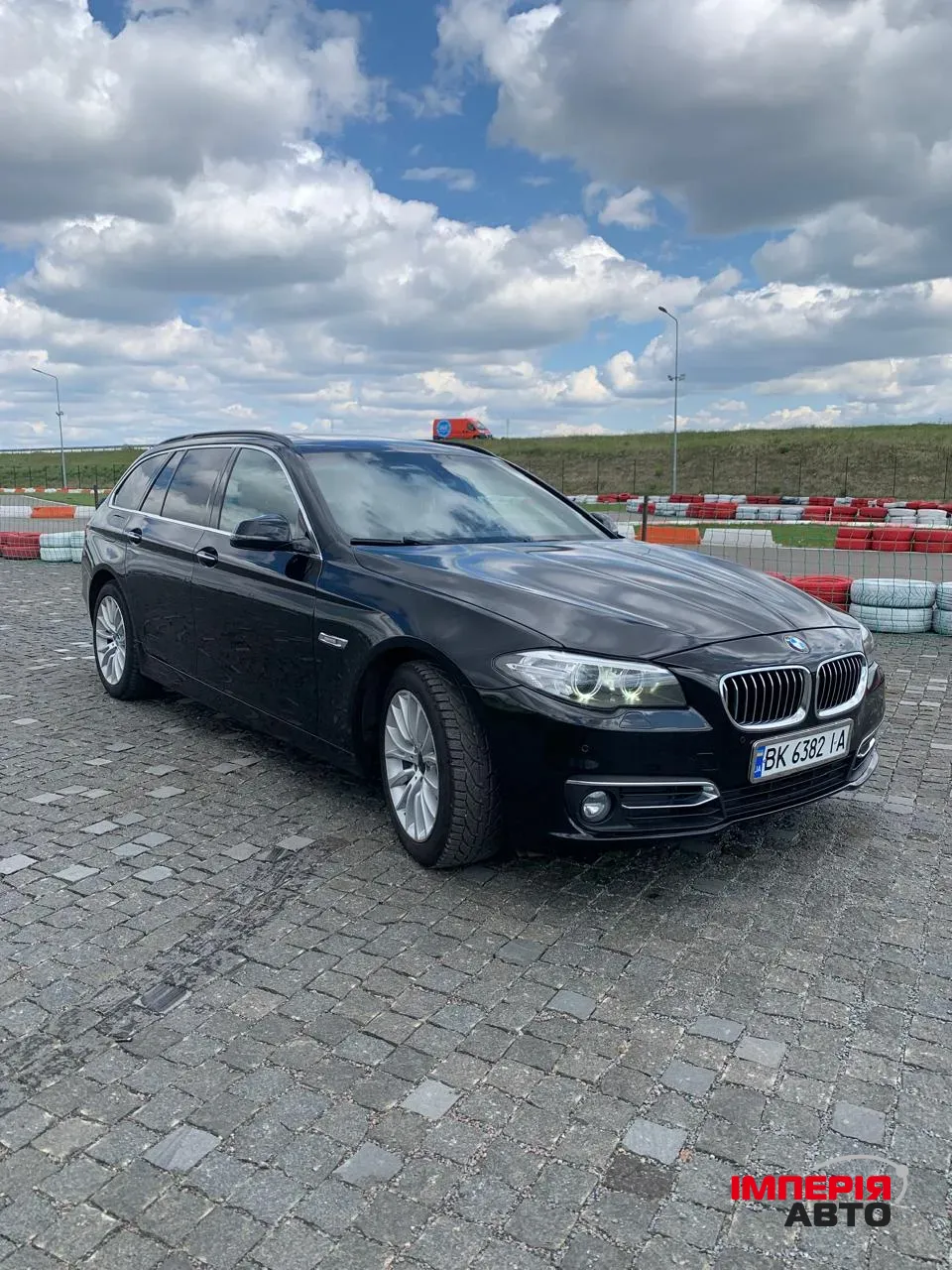 BMW 5 серії - фото 1