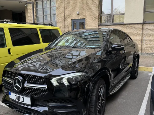 Mercedes-Benz GLE - фото 1