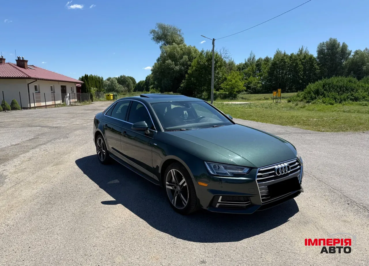 Audi A4 - фото 8