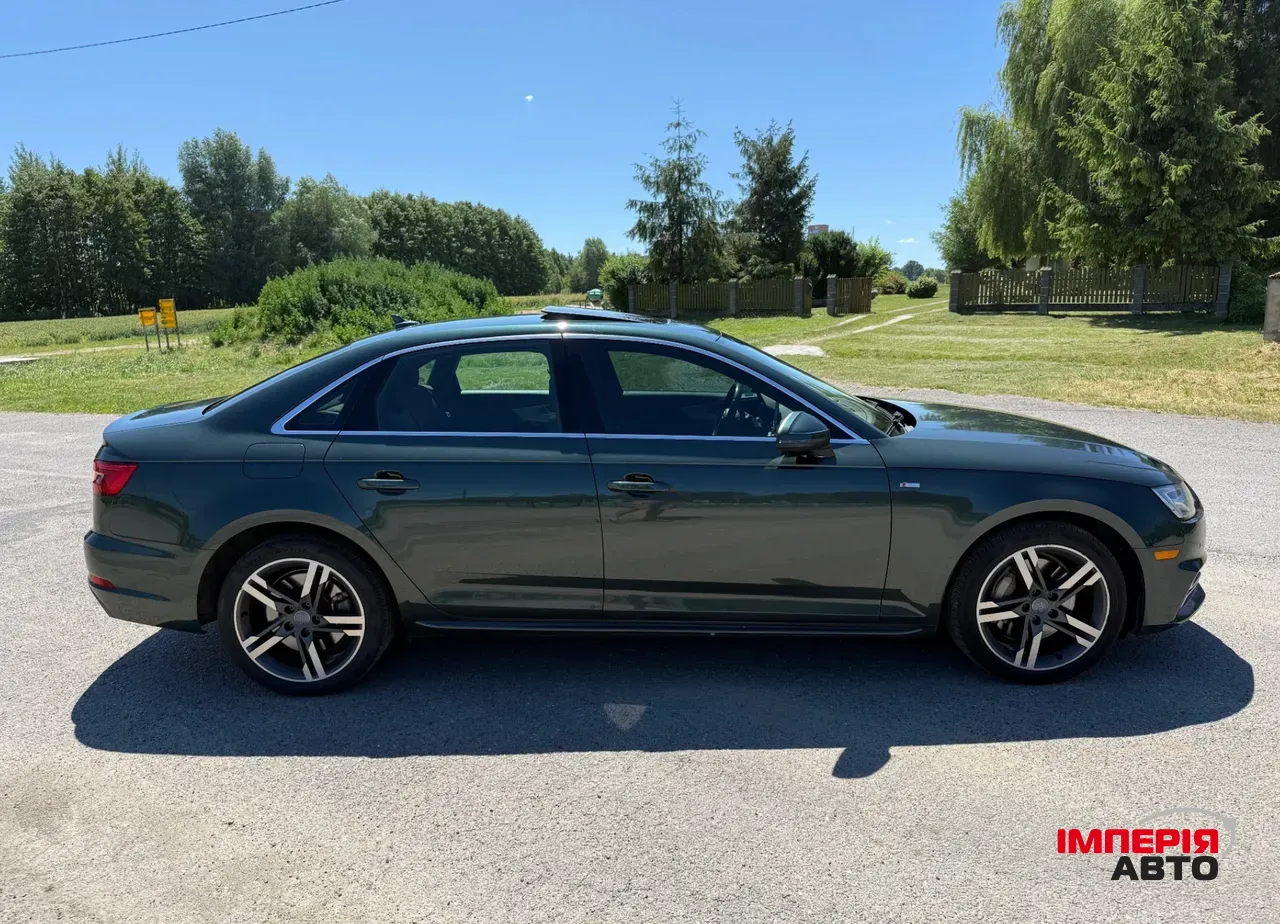 Audi A4 - фото 7